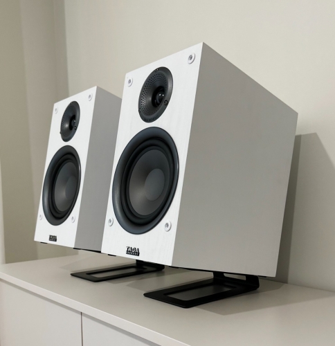 Taga Harmony TSS-20D - podstawki pod kolumny na biurko